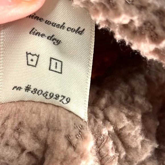 4 for $20 SALE! Harper Heritage Teddy Bear Sherpa Cropped Sweater, Dusty Rose, M - Picture 4 of 10